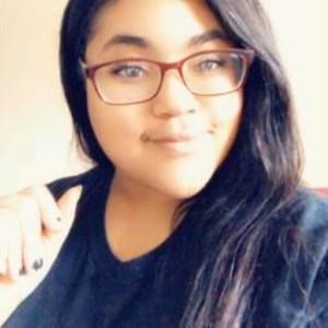 Meet your Posher, Yasmine